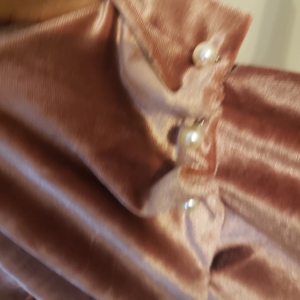 Mauve Velvet Pearl Detail Sleeve Dress - Picture 8 of 10